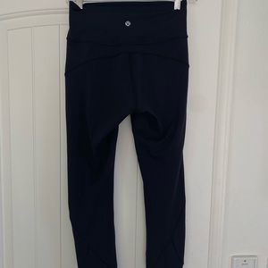 LULULEMON IN MOVEMENT SIZE 6